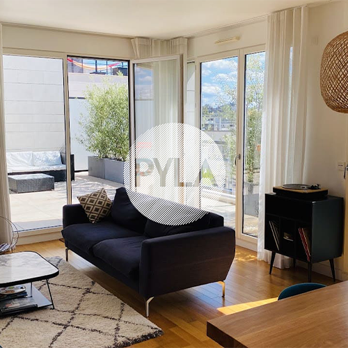 Photo d'un appartment moderne avec terrasse à Boulogne-Billancourt